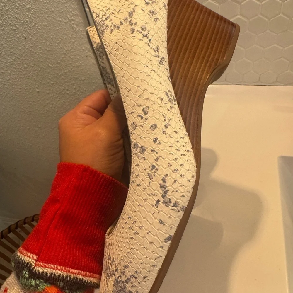 Cole Haan step out